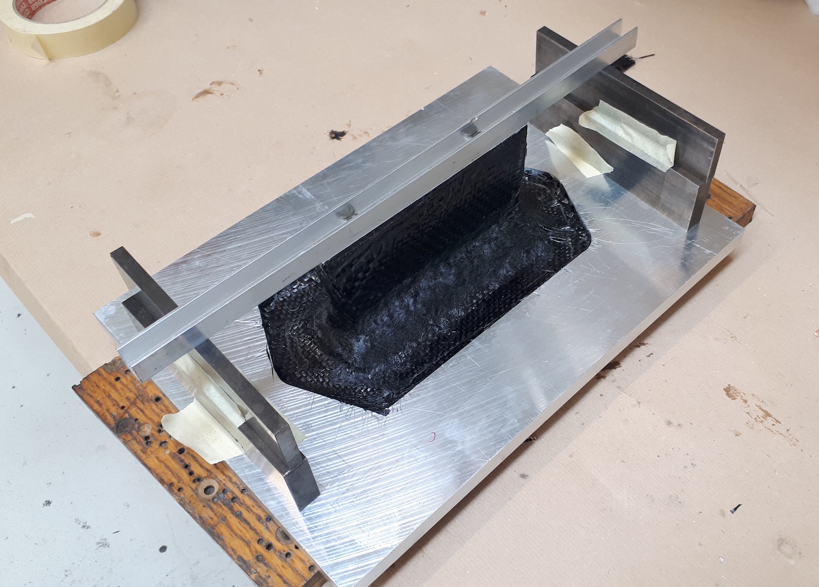 Mounting of the deep tuttle head onto the carbon base plate 1/2